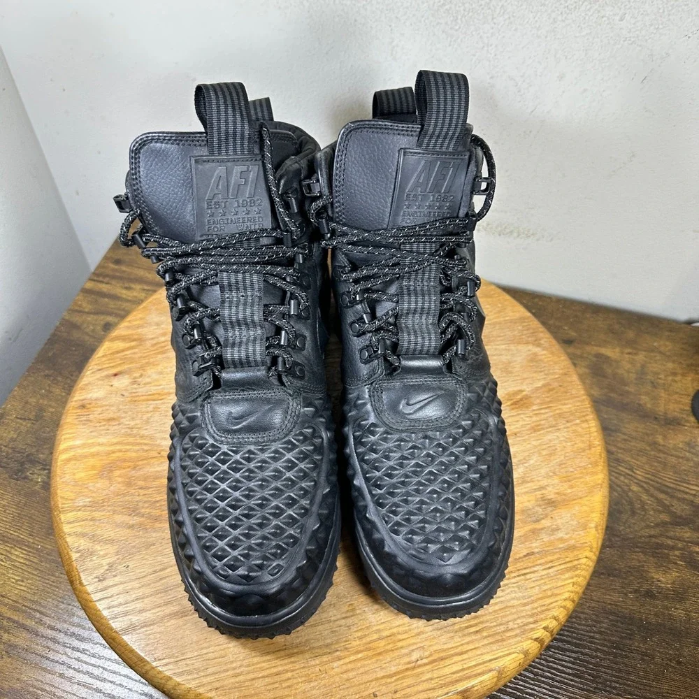 Nike lunar force